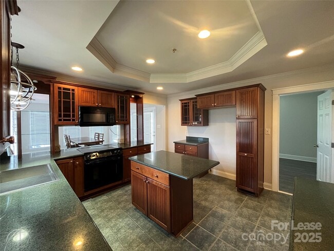 Photo - 1120 Hensley Rd