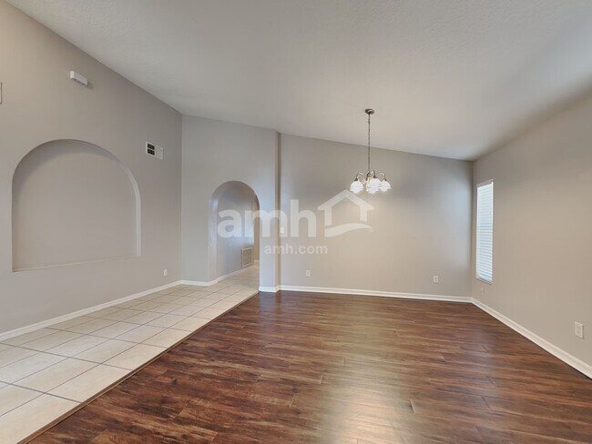 Photo - 627 Maya Susan Loop