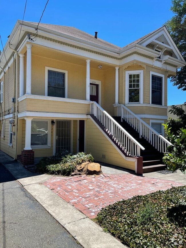 Building Photo - B Street - 1279/1281 Unit 1281 Rental