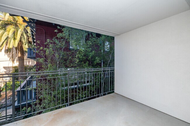 Photo - 630 Mariposa