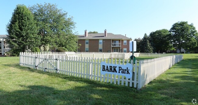Photo - 7118 Chadwood Ln Unit 7118-2D