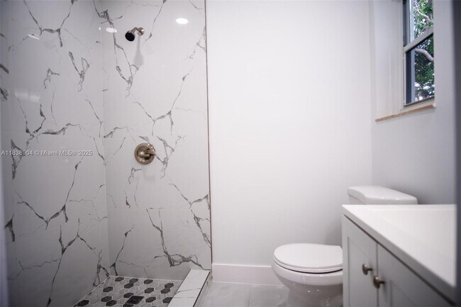 Photo - 2227 SW 17th St