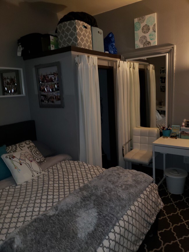 Photo - 1533 Cecil B. Moore Ave Unit 3