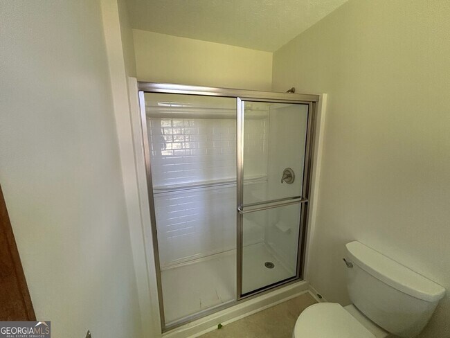 Photo - 1024 Stonepile Rd
