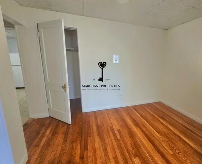 Photo - 17 Green St Unit 1