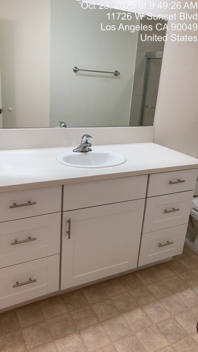 Photo - 11730 Sunset Blvd Unidad 215