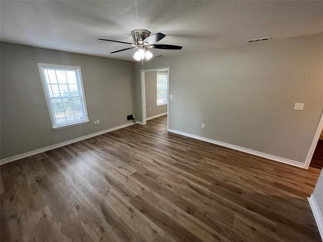Photo - 712 Dewberry St