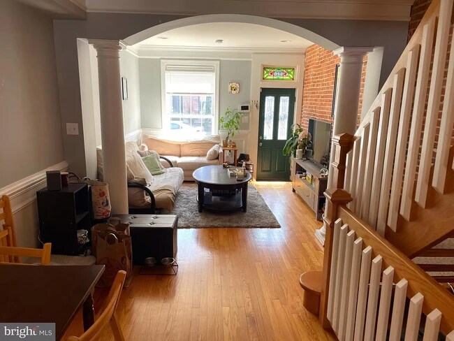 Photo - 520 S Curley St Townhome