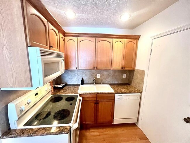 Photo - 6600 NE 22nd Way Unidad 2332