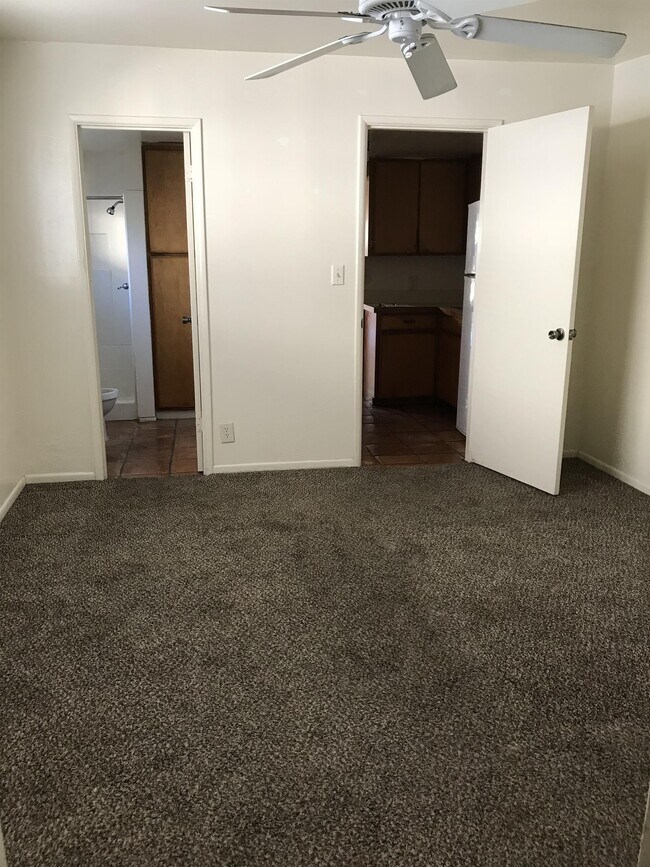 Photo - 1023 E Meadowbrook Ave