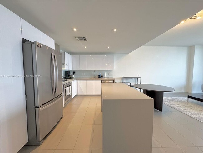 Photo - 1600 NE 1st Ave Unidad 3417