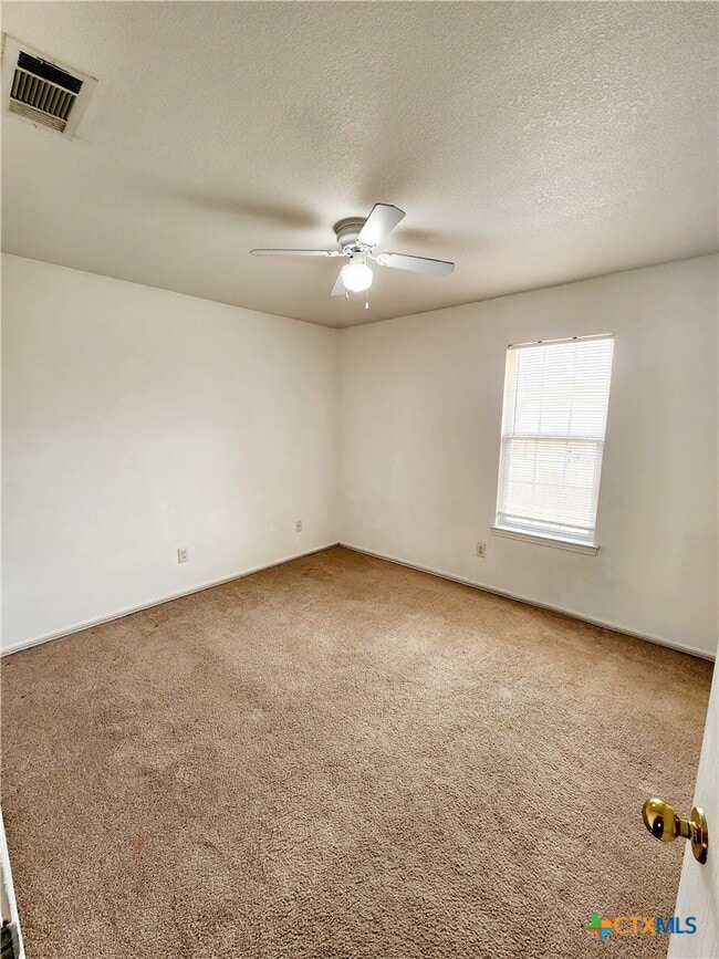 Photo - 5807 Redstone Dr
