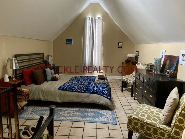 Photo - 195 Meigs St Unit 4