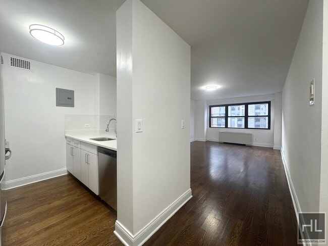 Photo - East 89 Street Unidad 4K