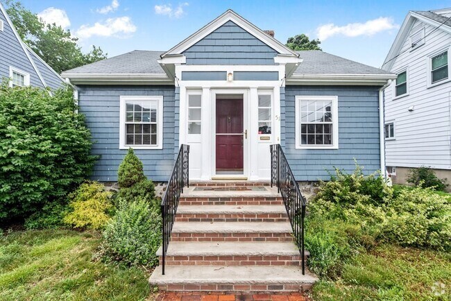 Building Photo - 51 Fairlawn St Rental
