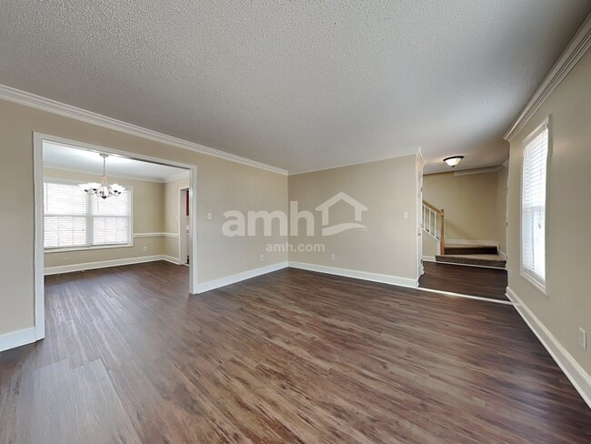 Photo - 425 Craver Pointe Dr