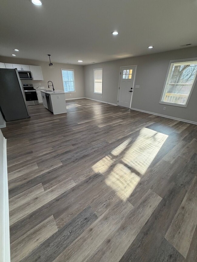 Photo - Open concept, location and easy living!