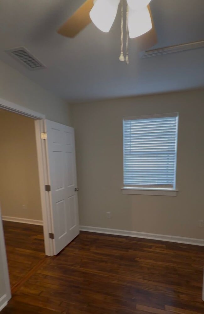 Photo - Check Out 515 Cadiz Street