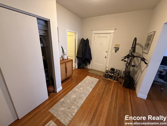 41 Stearns Rd Unit 1