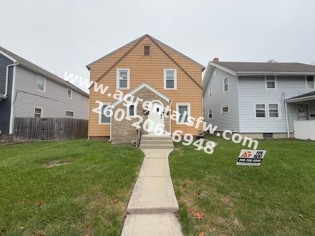 Building Photo - 2809 Euclid Ave Unit #2 Rental