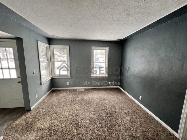 Photo - 1046 Ducey Ave