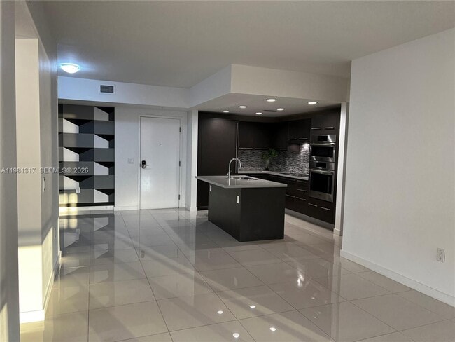 Photo - 7825 NW 107th Ave Unidad 312