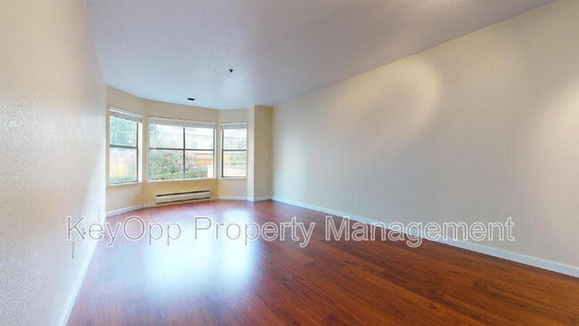 Photo - 1945 Washington St Unit #406