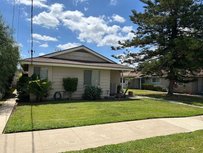 Photo - Adorable 2 Bed 1 Bath Duplex Unit in Orange Near Old Towne Orange