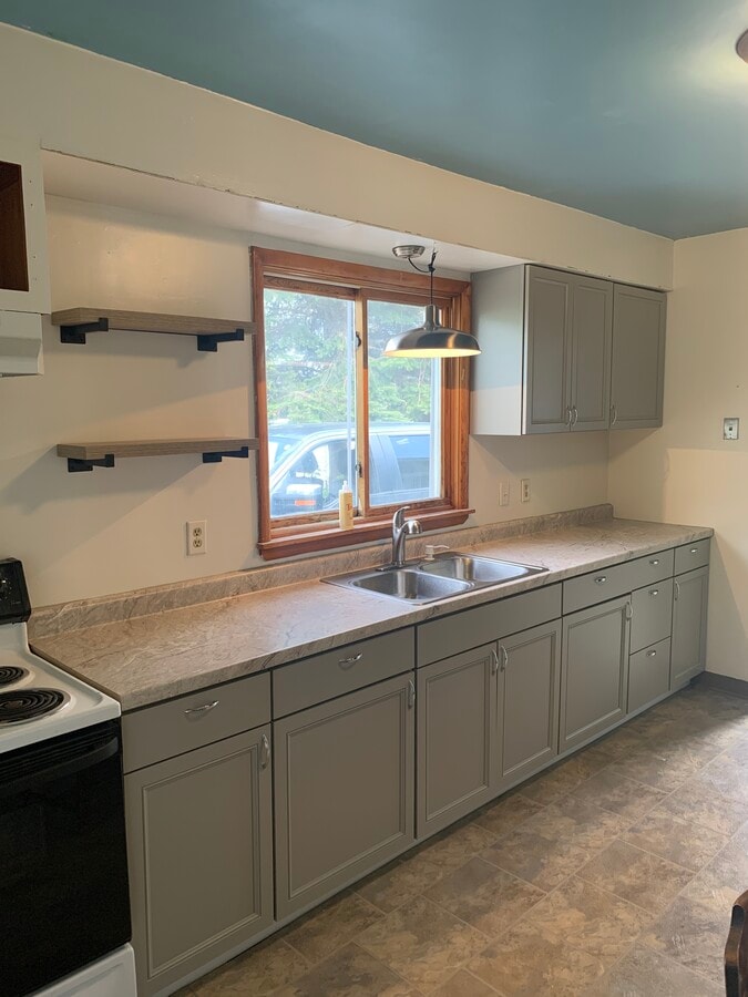 Photo - 513 Hawley St