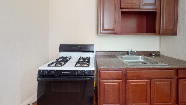 Photo - Well maintained  townhouse
