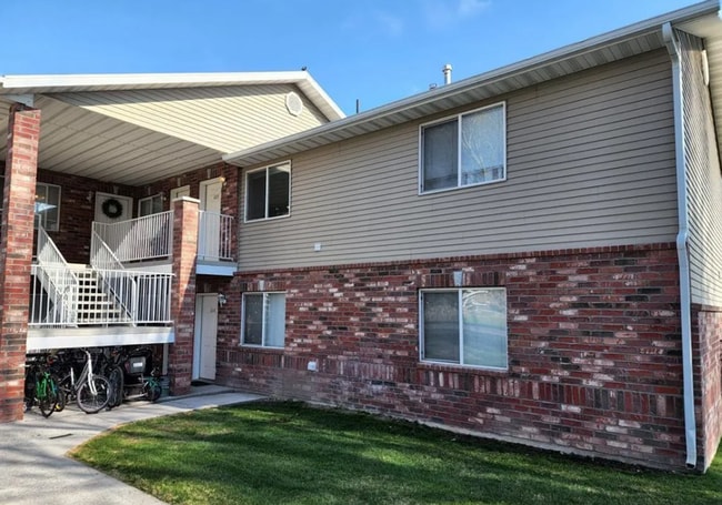 2 Bed 1 Bath Upper Condo - with Optix inte... - 2 Bed 1 Bath Upper Condo - with Optix inte... Unit 602