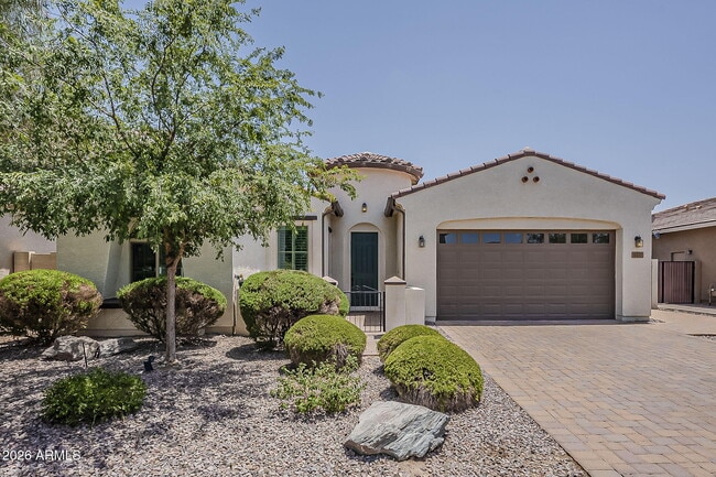 Building Photo - 4135 E Grand Canyon Dr