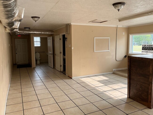 Photo - 1021 South Georgia Parkway