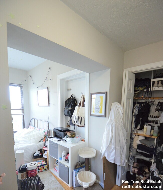 Photo - 43 Park Vale Ave Unit 3