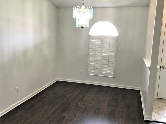 Photo - 2700 Darwin Ct