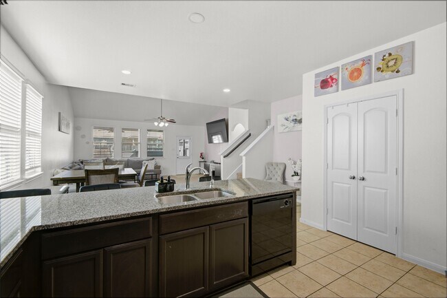 Photo - 2527 Cold River Dr