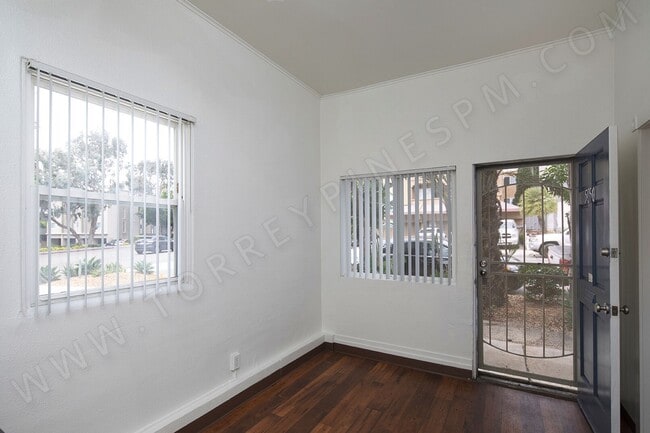 Photo - North PB/Bird Rock 1 Br Across the Street from Tourmaline Beach! Unidad 5050