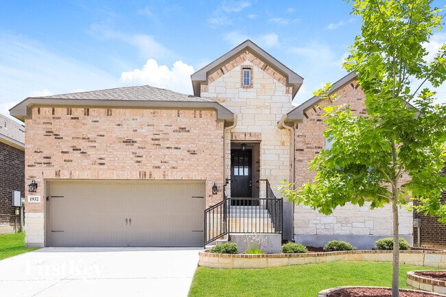 Building Photo - 1932 Cronus Bnd