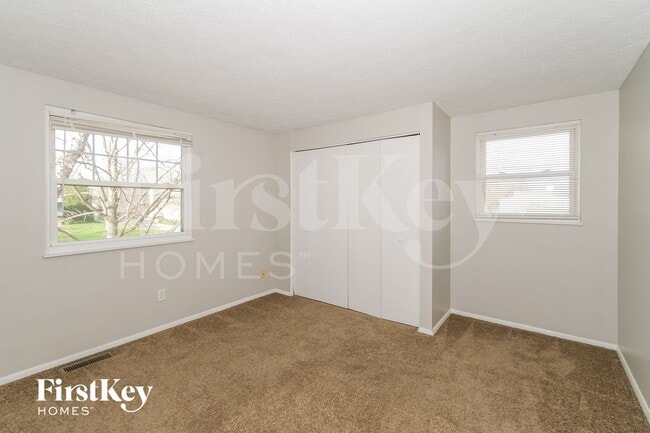 Photo - 11501 E 10th St