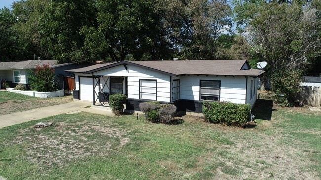 Photo - 2113 Cloverdale St Casa