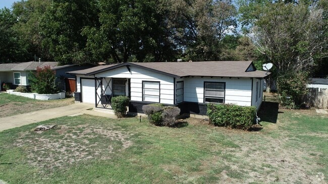 Building Photo - 2113 Cloverdale St Rental