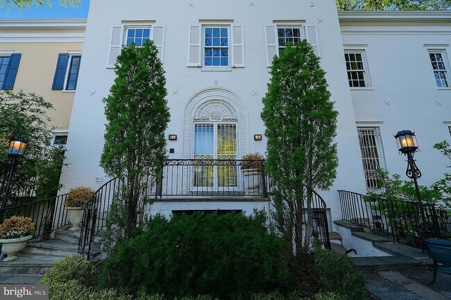 Photo - 3308 R St NW