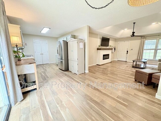 Photo - 415 Mayfield Dr