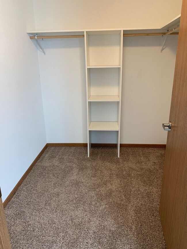 Photo - Welcome to Lipton Apartments – Your New Ho... Unidad 101-06