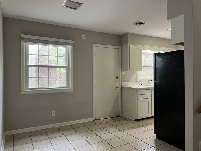 Photo - 1720 Kavanaugh Blvd