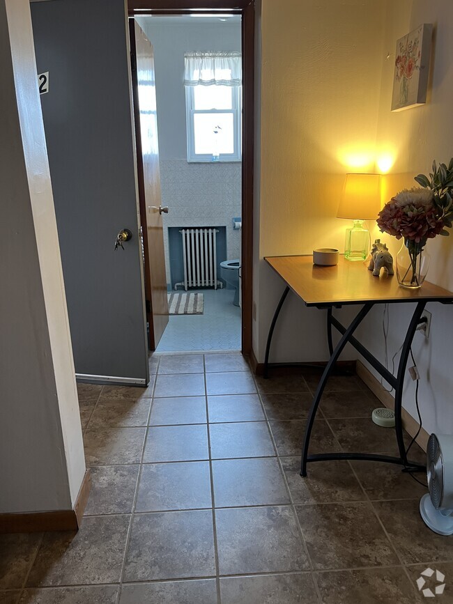 Building Photo - 217 Halket St Unit Studio Rental