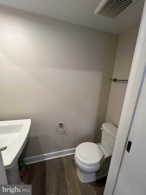 Photo - 1550 Adamson Wy