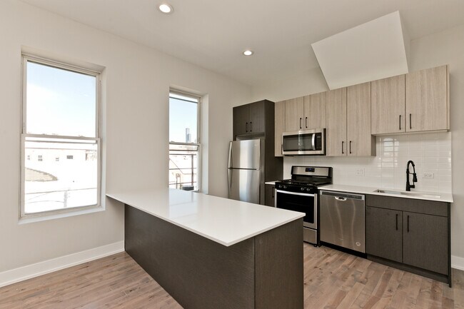 Photo - 1925 S May St Unit 3F