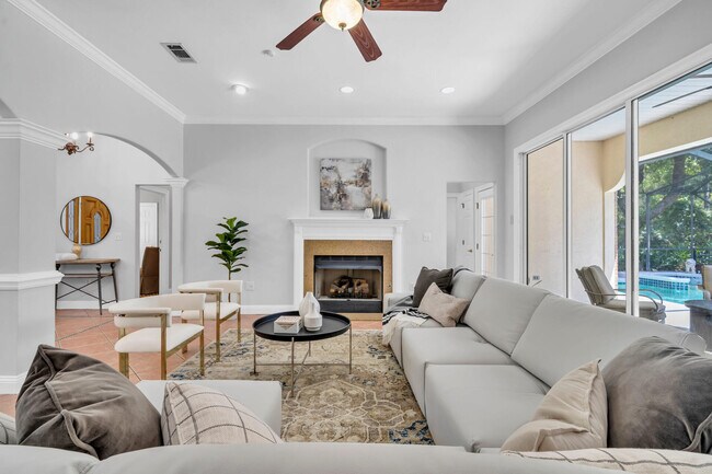 Photo - 257 Leaning Pines Loop