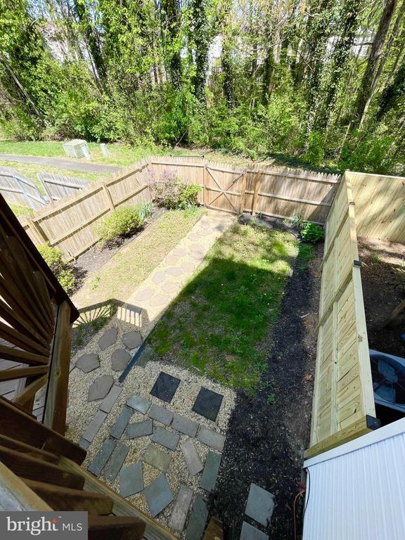 Building Photo - 1928 Rainbow Ct